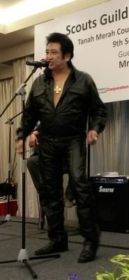 EdvisMafia is Elvis-inspired. “Edvis” is coined frm a combntn of Elvis’ & Eddie’s name & “MAFIA” pays tribute 2 the men around Elvis. Full
band avail 4 hire.