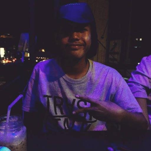 Tampang boleh aja sama chin,isi kantong siapa yg tahu? IG:Fadlinsenpai_69