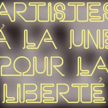 Les plus célèbres unes de @libe revisitées par une 40ne d’artistes. Expo @PalaisdeTokyo et vente au profit de @RSF_inter (mars 2016). #ArtistesALaUne