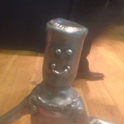 paul_roofing1's profile picture. over 20 years in the roofing industry #newroofs,#flatroofs,#repairs,#Velux, #guttering #qualifiedleadwelder #BNIKeaneChapter #BromleyRoofer