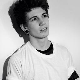 RottenRpgdnp's profile picture. M-18. meme la mort a peur de moi.