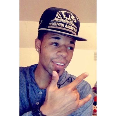 Inhale with the good shit and exhale with the bullshit Quote of the year Fuck with me, you know I got it Kik me: pretty_boy_twon