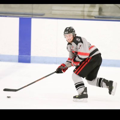 DillonSmith_07's profile picture. 