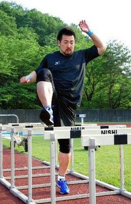 新日本住設グループ女子駅伝チーム監督

兵庫県出身　浜脇中学～大阪　柏原高校～法政大学　　　　砲丸投元日本記録保持者