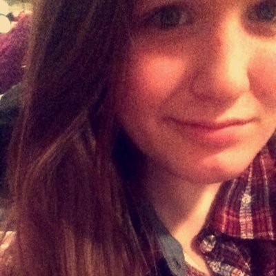 ❤️❤️Be who you want to be. Dont let anybody put you down. By being your self makes you unigue! Always have a smile on your face even when your down!❤️❤️