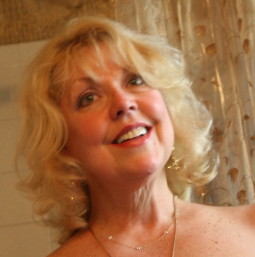 CarolynIndy's profile picture. I help people to Be Your Own Boss --  Business/Franchse Broker -- Your Business Selection Resource