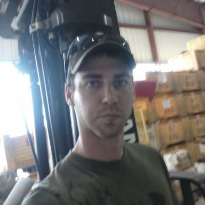 Born in South Africa but finish high school in Texas.Just move back to South Africa for good and I love being back 10 year was way to long to be gone...