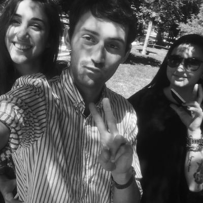 alfredoo_M's profile picture. Tengo un gato,amo la piscola tengo guata de extraterrestre,amo el big mac y me gusta comer arroz con limon.