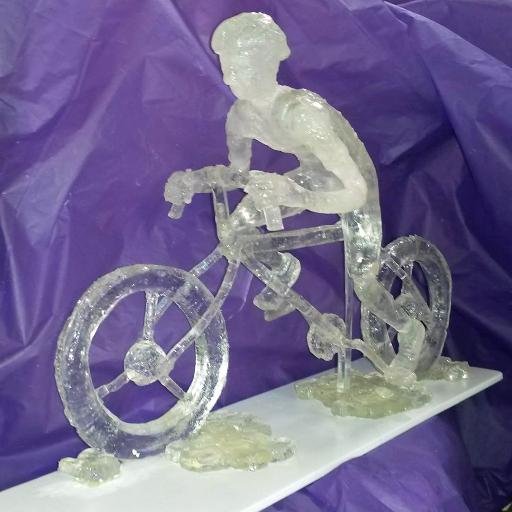 Art Sculpt. & 🎨. Cycling🚴♂️. ☕, 🍷, 🥃 Vegan. Gardening - food & homeopathy. Doxies🐕. I like cows. Insta: @tkharrisart #Resist #HarrisWalz2024 #VoteBlue