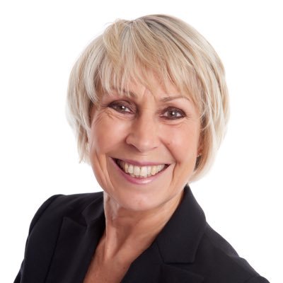 pennyhunking's profile picture. Lover of life, scuba diving, waterskiing, eating, working, travelling & chatting! All views are my own.