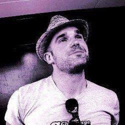 London based Dj into all kind of funky vibes. Booking inquiries - duncan_xs@yahoo.com