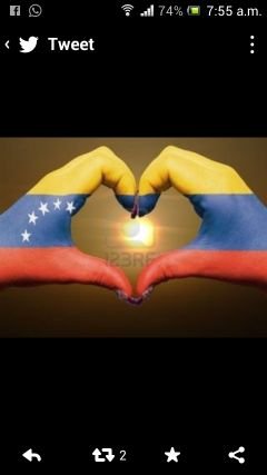 zarinaqr's profile picture. 