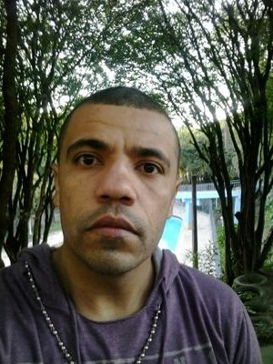Pernambucano -
Moro em São Paulo -
Casado -
Católico -
Catequista da Crisma -
Ministro Extraordinário da Sagrada Eucaristia