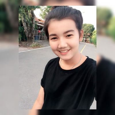 เกิด 26 พฤศจิกายน พ.ศ.2541
อายุ17ปี สถานะ :โสด
เฟสบุ๊ก : Rung royol , rung jolie
ไอดีไลน์ : rungoplu
