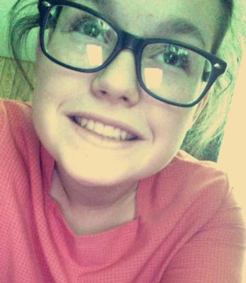 saramil11's profile picture. 