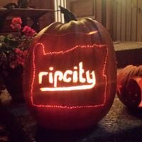 gav_ried's profile picture. Bio? Thats a clown question, bro.