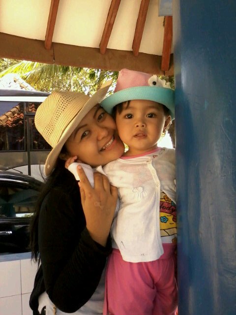 Being a happy mommy from my pretty lil' angel Selma Alivia Qirani binti Setiyono Pribadi ♥