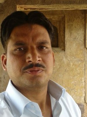 rmqureshi26's profile picture. 