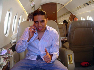 LUIGIVIP's profile picture. Soul in the air and feet back on the ground