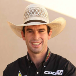 Professional Bull Rider | IG: @FVieiraPBR  Fan Page Fabiano Vieira Updated by the athlete and his management team.