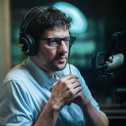 Journo/writer/emcee/consultant; Second Gentleman of Minnesota; former MPR; 11/9/19 Gopher game ball recipient; 2006 TIME Person of the Year (Insty: weber_tom1)