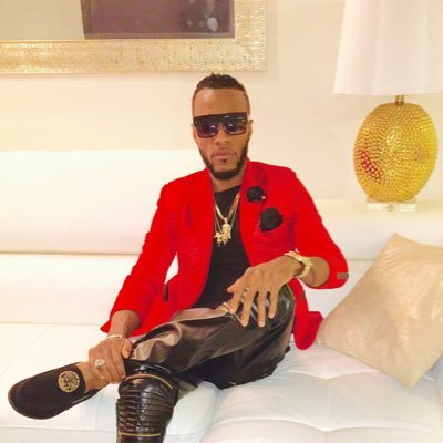 TZHUSTLER's profile picture. 