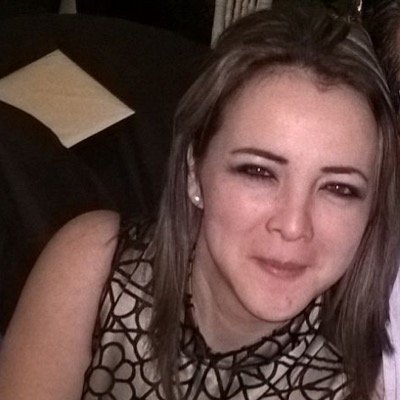 Lau_colin's profile picture. Con los pies en la tierra y los ojos en la luna!!!