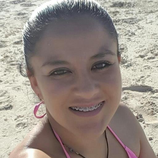 LAU_L0VE's profile picture. Soy una mujer soñadora, creo ciegamente en el Amor, Amo a Michell. Doy Gracias a Dios por cada amanecer !!