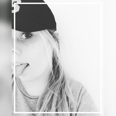 OsgoodHayley's profile picture. #photographylife #taken