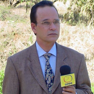 Periodista venezolano. Orgulloso de haber sido parte del equipo de El Observador RCTV. Mi ideal Informar con libertad. Venezolano / Estadounidense 100%