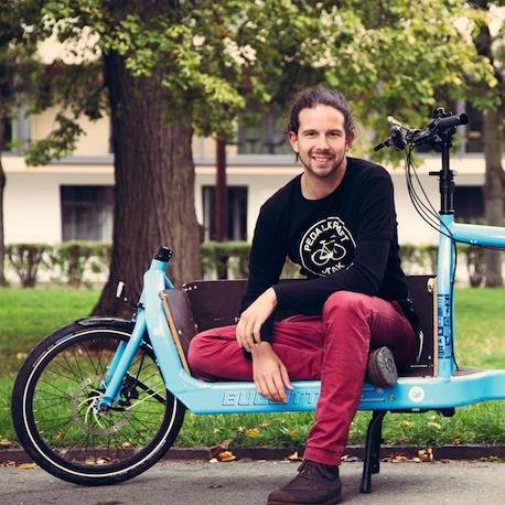 Combining App/Web-Tech & Cycling f Future Cities | Founder @BikeCitizens #Humanist #Dad #BikeCourier | strongly believes in what goes around comes around