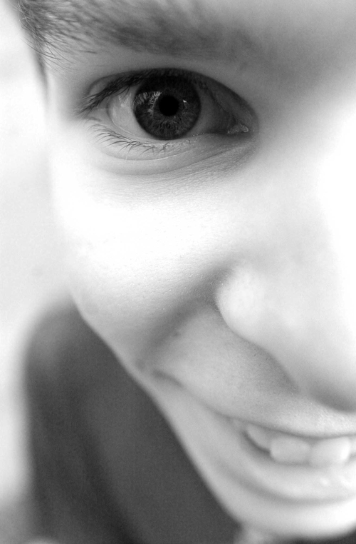 teknolai's profile picture. 