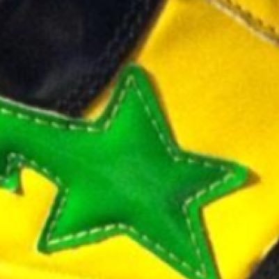 FinesseYourMom's profile picture. 