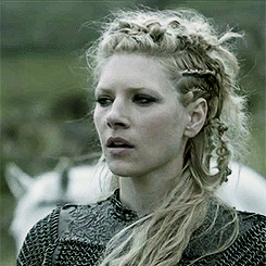 DeceiveMyHeart's profile picture. Hearts lie and souls weep. Only the strongest can forge deceiving love into a weapon. (#The100 #RP) #GraphicContent #TriggerWarning