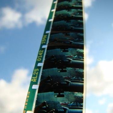 Documentaliste audiovisuel / Archive producer 📺
Metteur en scène d'archives 🎞️
🦋 : aurelioc