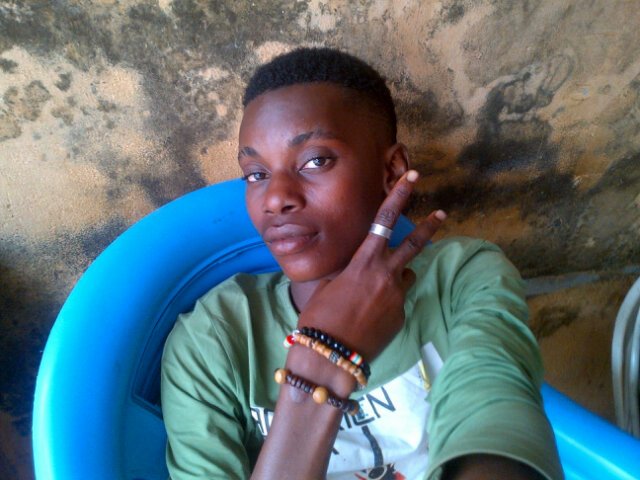 Endyfrosh's profile picture. Am a cool nice guy am a young prety fello am generous