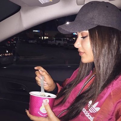 zahrarpganns1's profile picture. 