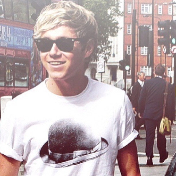 seamd1988's profile picture. Sole employee of Leinil Yu International Studios.