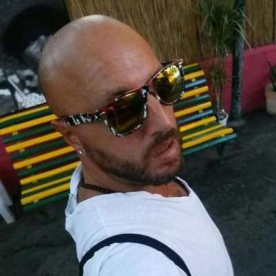 kaosleon76's profile picture. vale la pena di lottare solo per le cose senza le quali vale la pena di vivere