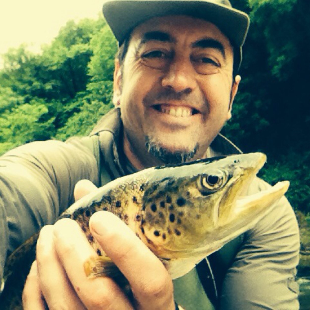 flyfisherman, ambulance’s emergency technician, lover of life, father, husband and a dreamer.