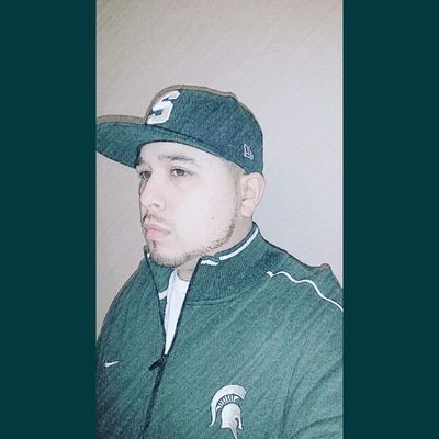 mikealvarezz79's profile picture. 