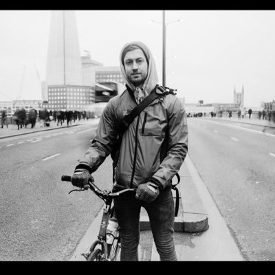 London pushbike courier. A life behind handlebars. Visual diary of my life cycle. Check out my blog https://t.co/Jwti9Z852C