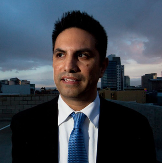 dujeffmo's profile picture. Worship minister and servant of the Most High. Husband, father, Christian musician, writer. Former CEO of experiential design agency @lifeatarray