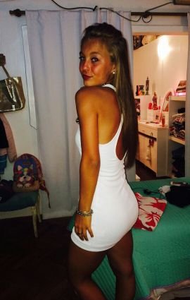 ArevaloMicaela's profile picture. 