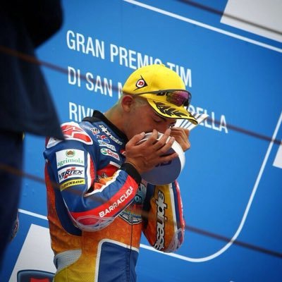 Fan Club Español del piloto Enea Bastianini .Instagram: @eneabastianini33