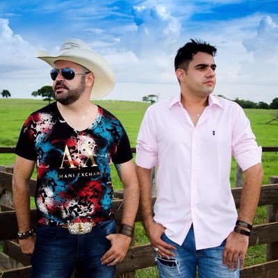Dupla Sertaneja de “Modões” que trazem à tona sucessos que fizeram parte da história da música sertaneja. Shows com muita reverência, animação e alegria.