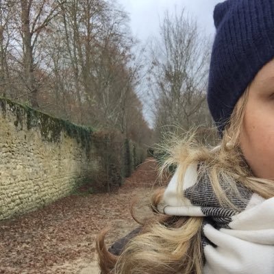 curlz527's profile picture. ...i only drink champagne on two ocassions... when i am in love and when i am not....