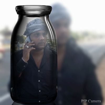 mukramfaisals's profile picture. 