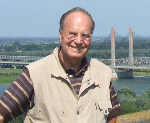Leeftijd Age 81 Ook op Facebook en Google+
