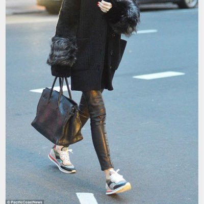 simona41548486's profile picture. quando il perché è' forte il come si trova sempre